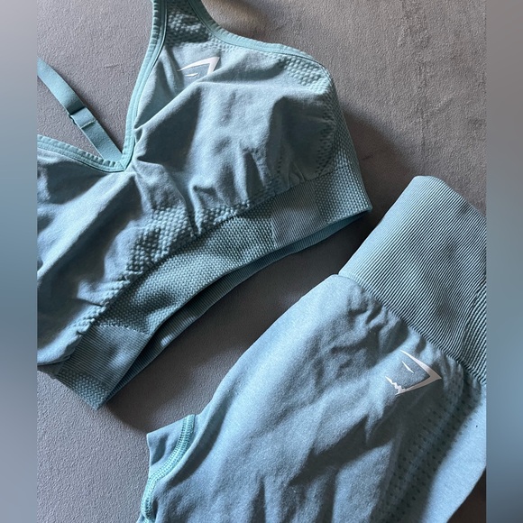 Gymshark Vital Seamless bra and legging set - Picture 2 of 7